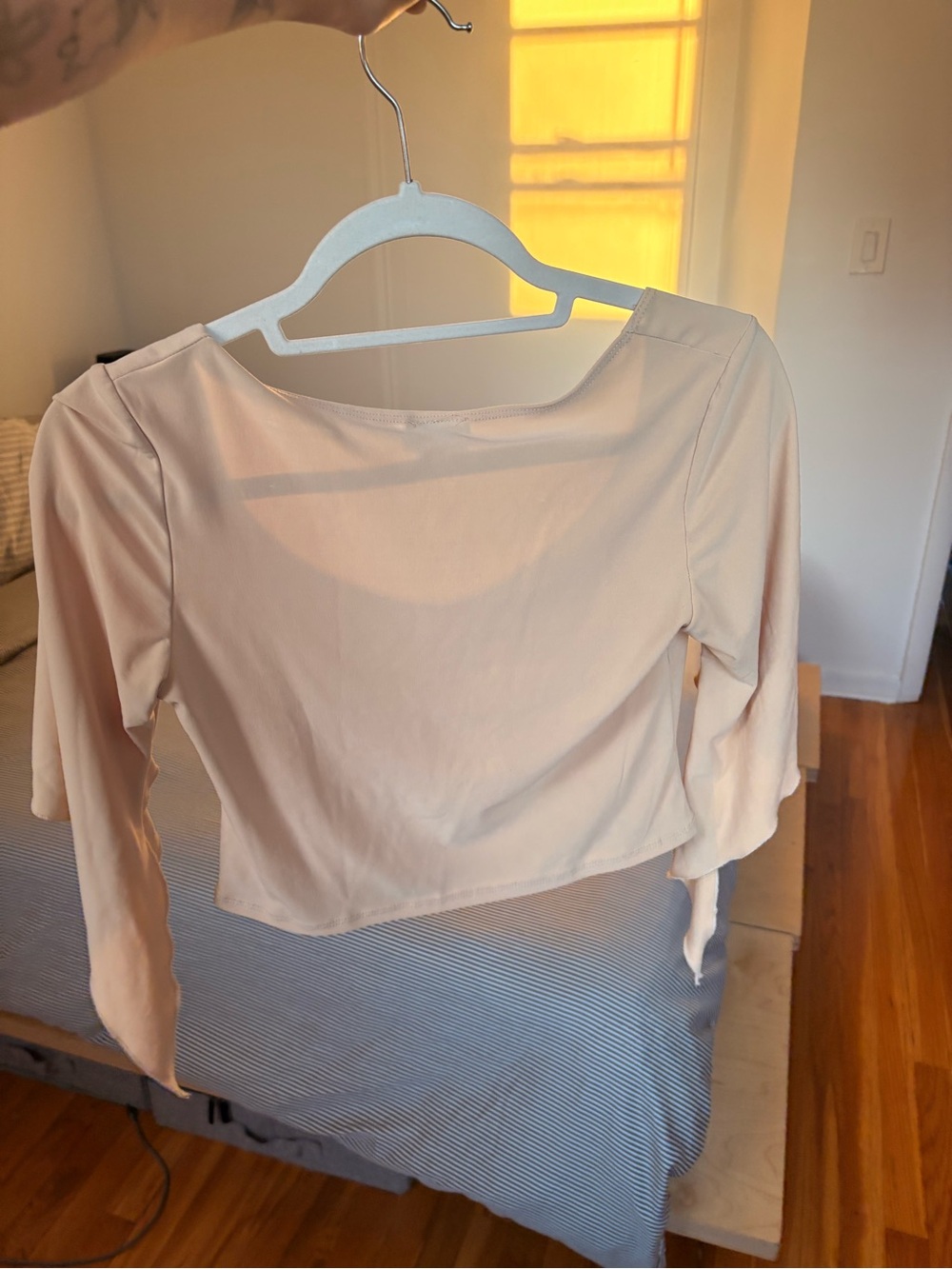 Women's Scoop Neck Nude Top - Picture 2 of 5